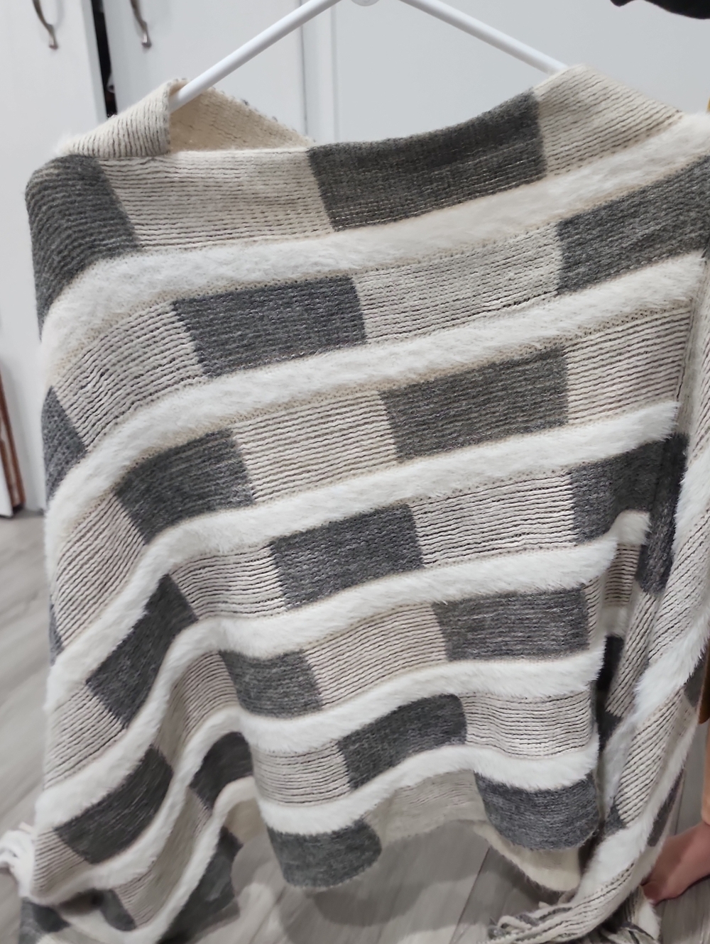 Davlina Color Block Cotton Scarf in Gray & Cream